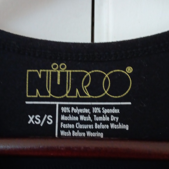 NuRoo Black Short Sleeve Pocket - Picture 5 of 5